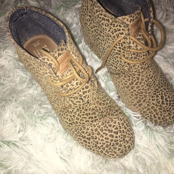 TOMS ANIMAL PRINT WEDGES - Picture 4 of 4